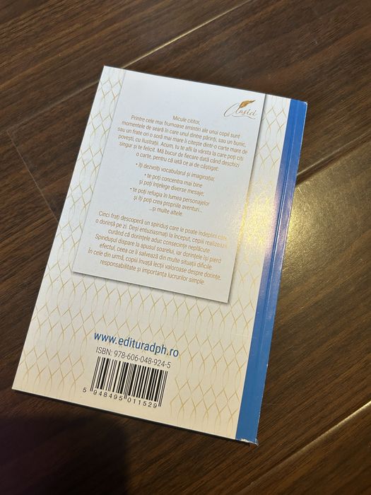 carte "cinci copii si un spiridus"