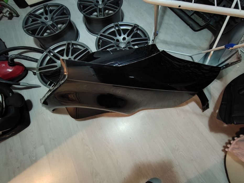 Задна броня,задни калници и прагове за rs4 b7 sedan