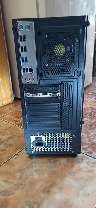 Vand unitate PC gaming