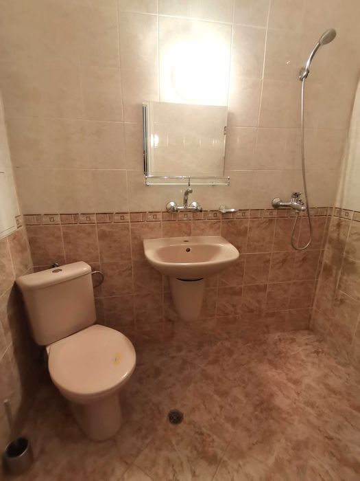 Дава се под наем Двустаен апартамент в Бургас, Възраждане - 70 кв.м за 255 € - Снимка #4