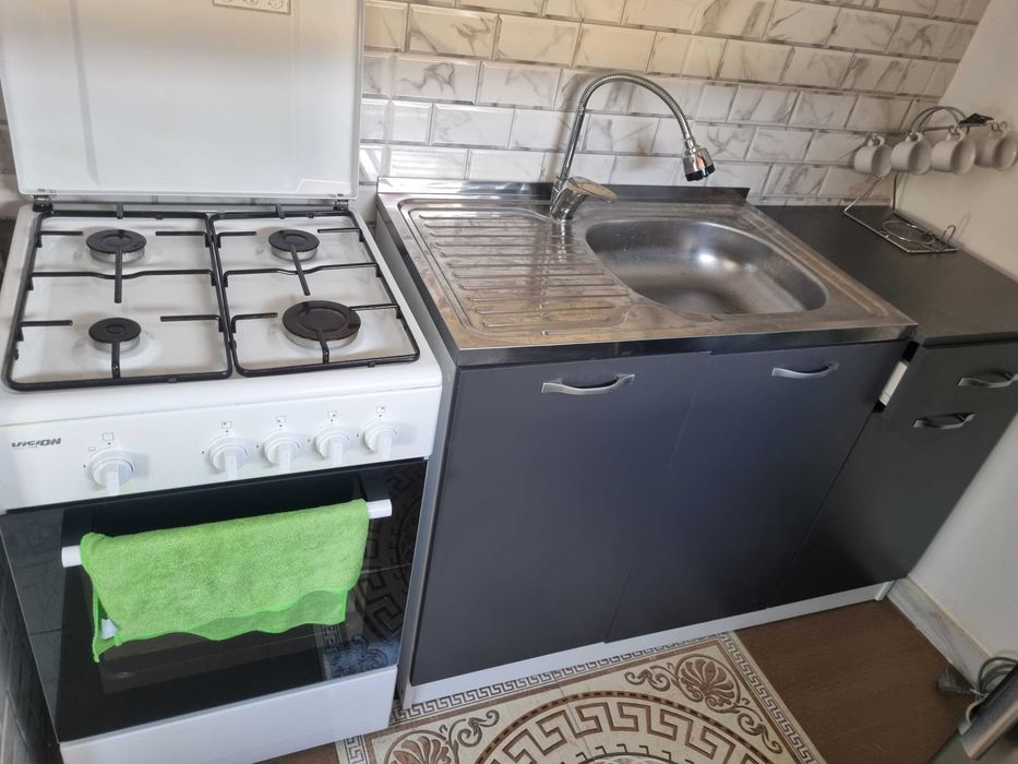 Închiriez apartament