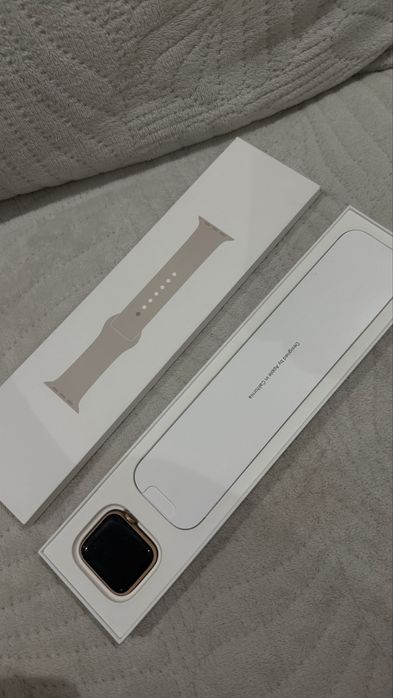 Apple watch SE 40mm 2021 года