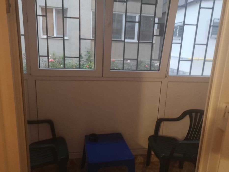 Vand garsoniera complet utilată și mobilată