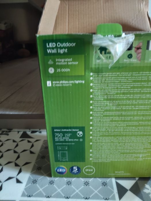 Vând aplica exterior