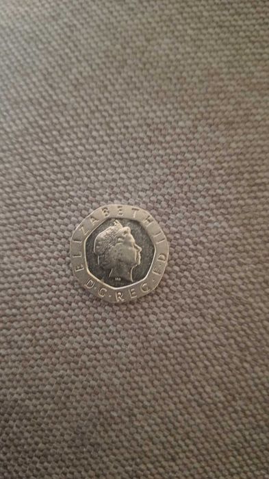 Moneda Regina Elisabeta II