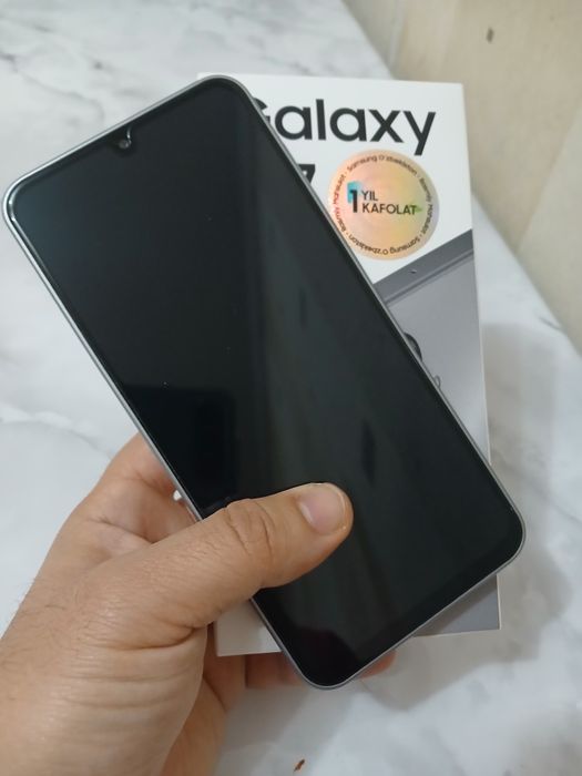 Samsung A 17 sotiladi 6/128