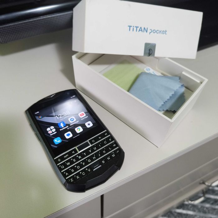 unihertz titan pocket