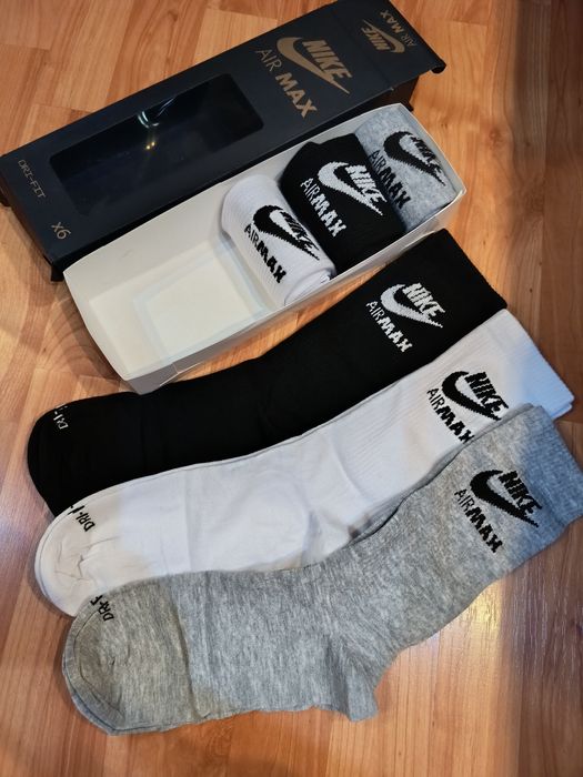 Șosete lungi Nike bărbat diferite modele