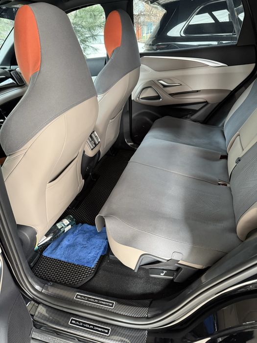 Продается BYD SONG PRO DM-i 3 позиция 110 км full.24.000$