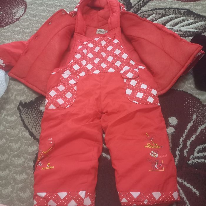 Bolalar kiyimi hadya qilinadi