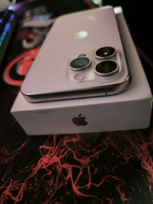iPhone 15 Pro Max(Като Нов)