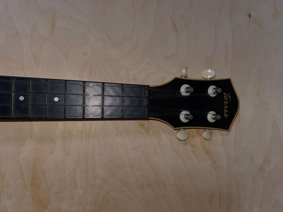 Продам укулеле в хорошем состоянии