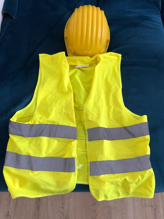 Vand casca de protectie + vesta