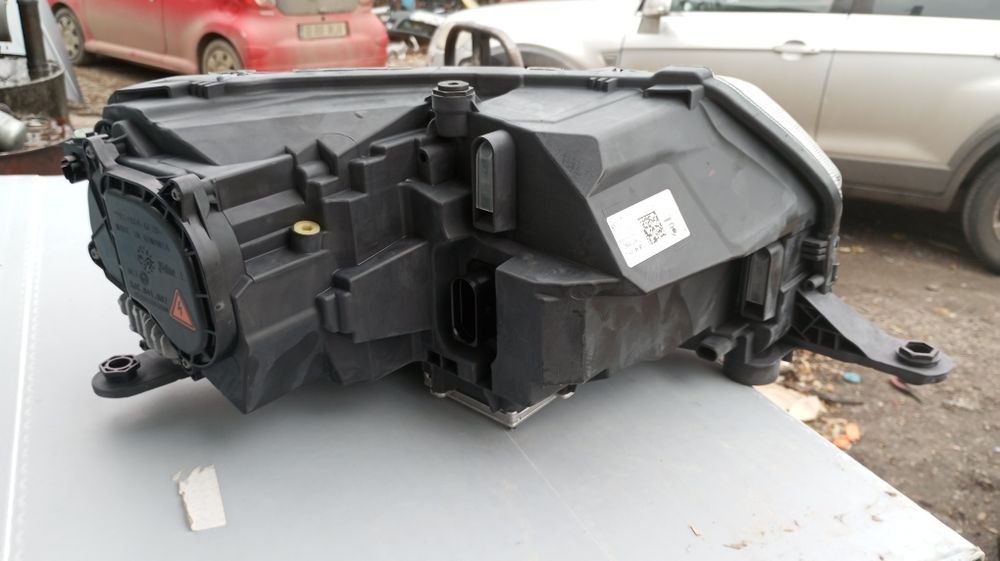 Far stânga bixenon și LED Skoda rapid an fabricație 2017 2020