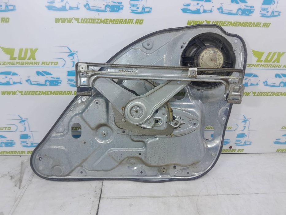 Panou usa cu macara manuala stanga spate 4m51-a045h23-b Ford Focus 2  [din 2004 pana  2008]