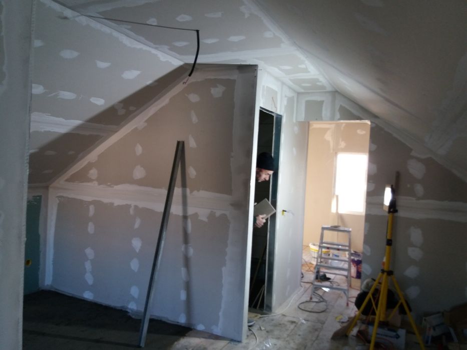 Placari Rigips /Pereți,Tavane,Scafe,..