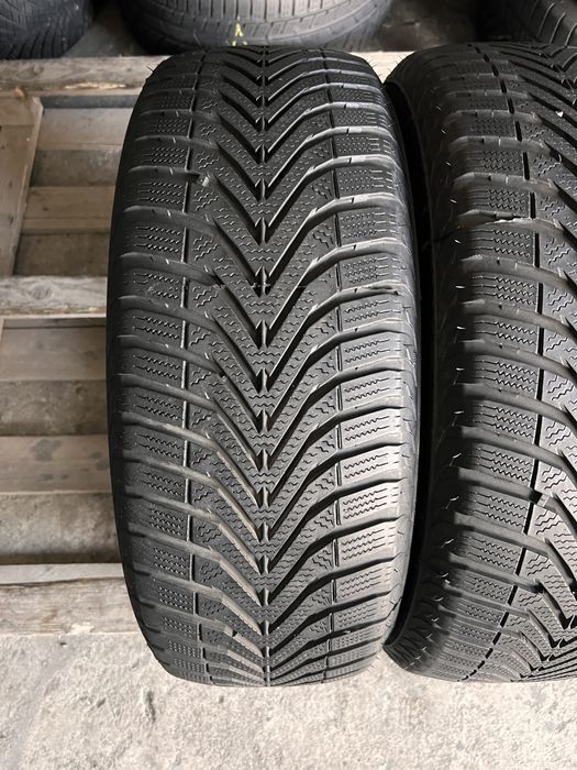 2 anvelope de iarna 195/55/16 vredestein 6.7 mm!