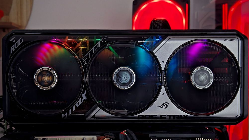 2г гаранция! RTX 5070 Ti 16GB Asus ROG Strix OC