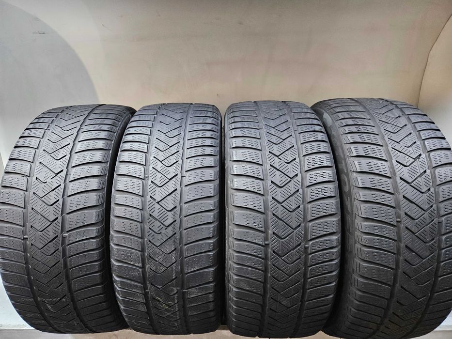 Anvelope Second Hand Pirelli Iarna-235/45 R18 98V,in stoc R16/17/19/20