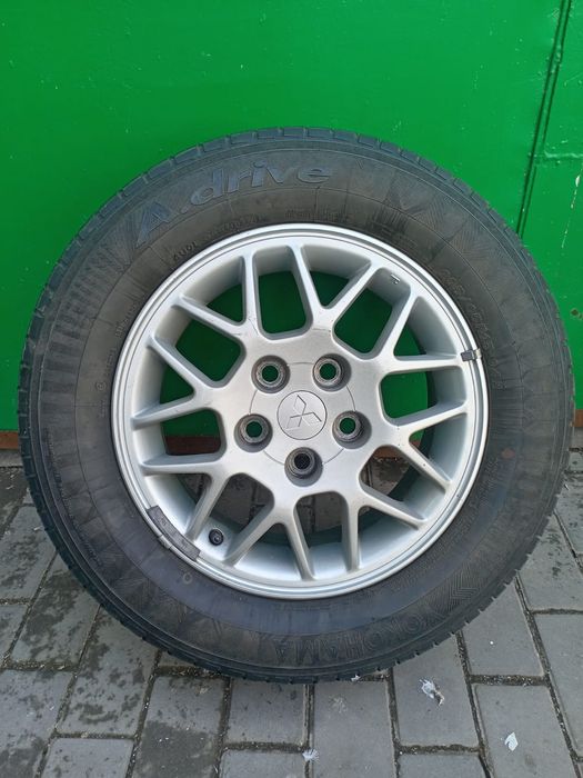 Продам комплект колёс