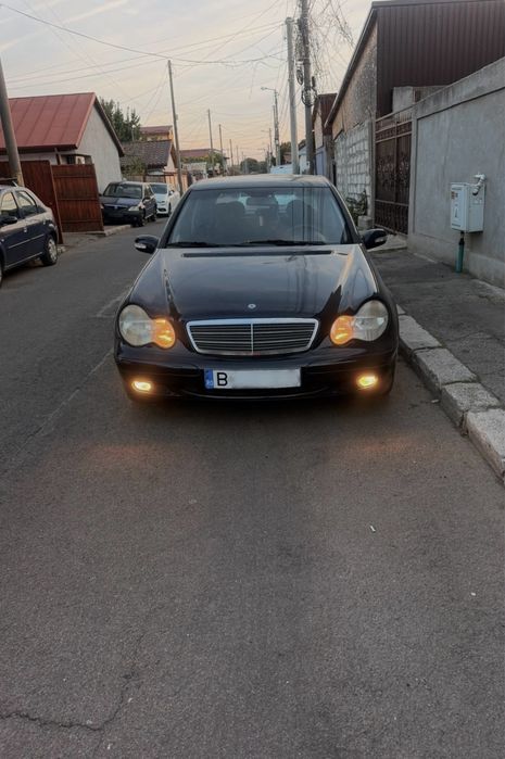 MERCEDES-BENZ CLA 2001 — imagine 1