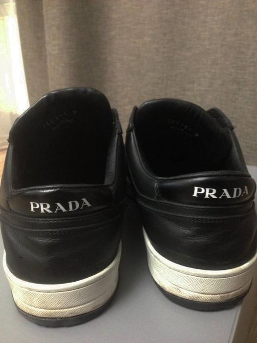 Prada кроссовки оригинал