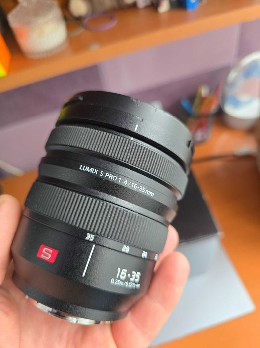 Panasonic 16-35mm