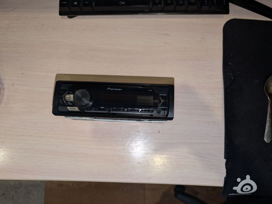 Продам мафон Pioneer MVH-S120