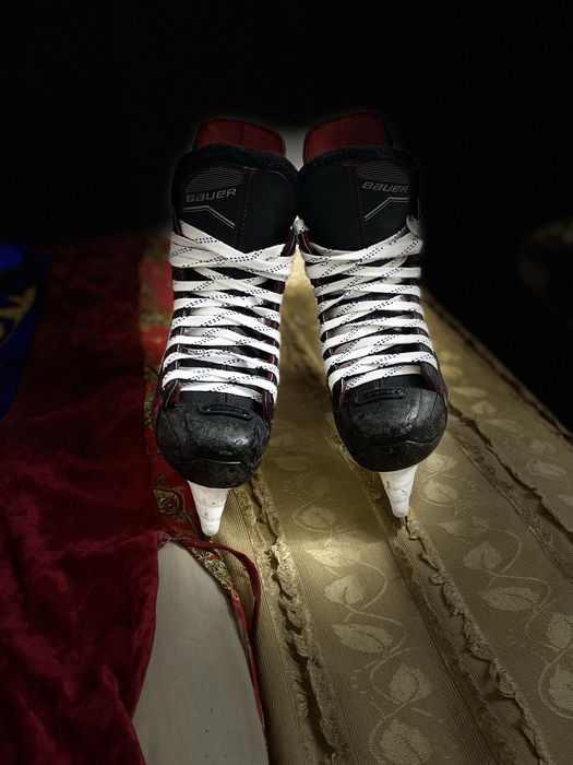 Продаю. Коньки нс