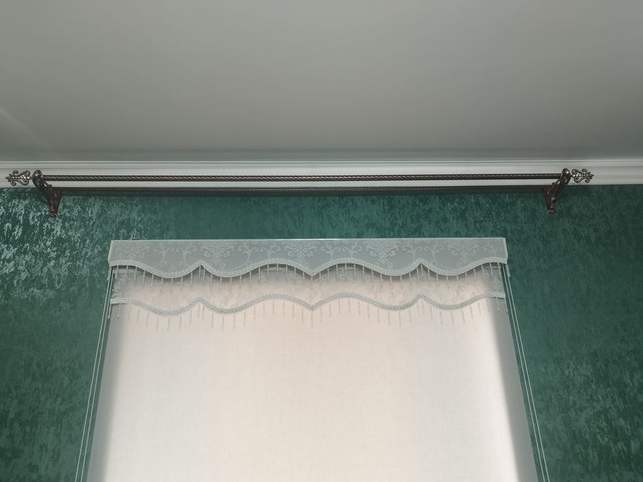 Продаётся карнизы