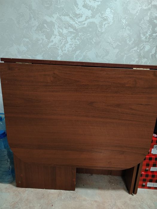 Продам стол тумба