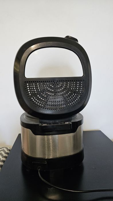 Friteuza Tefal foarte putin folosita