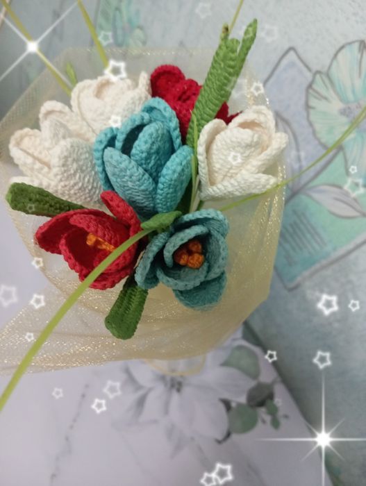 Цветы вязаные Крокусы