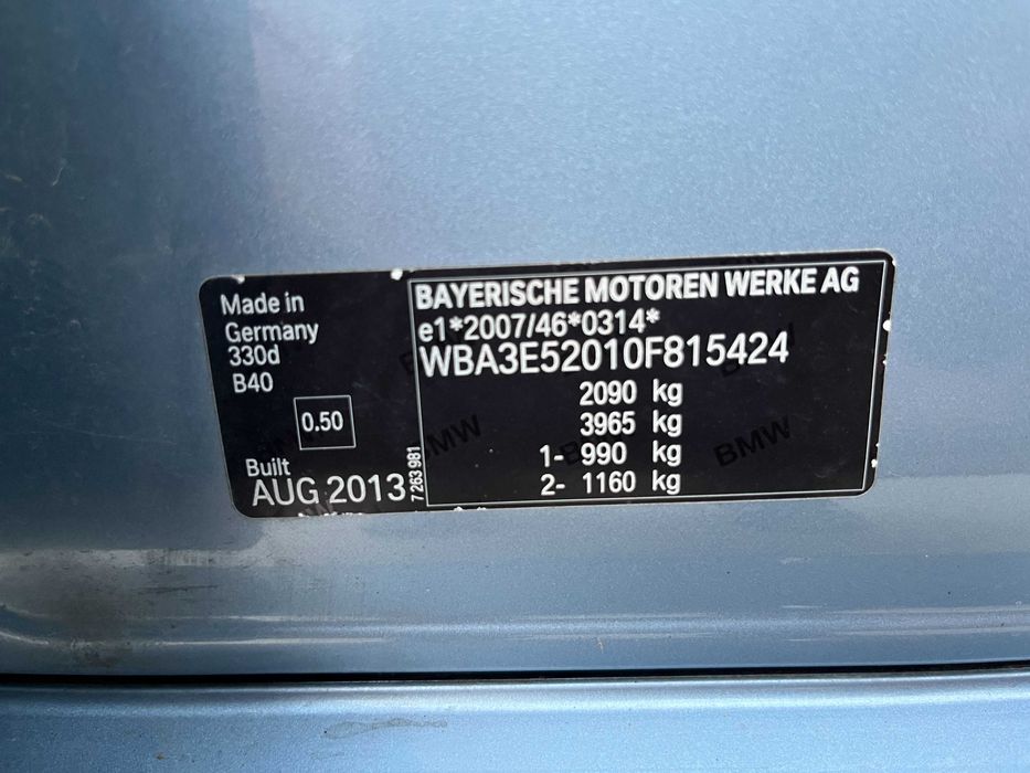 Dezmembrez BMW seria 3 F30 330d 258cp N57N an 2013