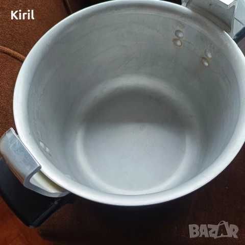 Два броя тенджери под налягане -4,5 литра и 6 литра