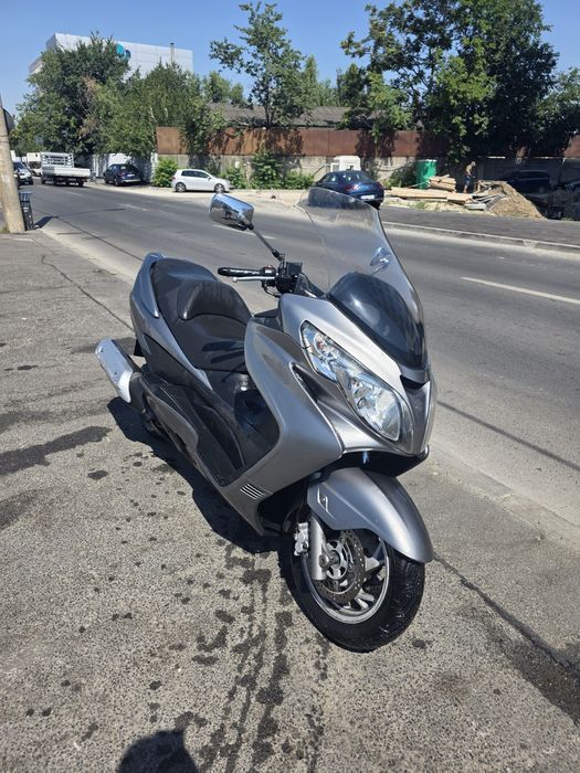 Suzuki Burgman 400 k7