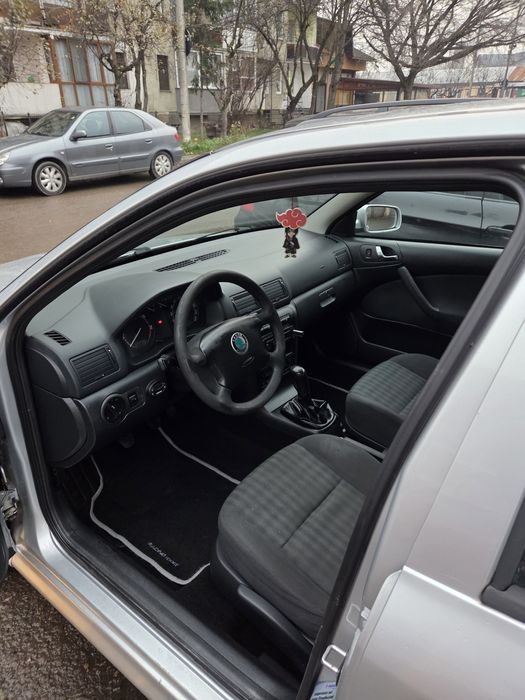SKODA Octavia 2008 — imagine 5
