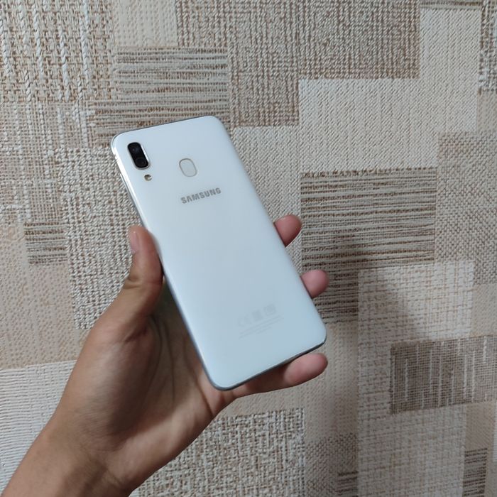 Samsung Galaxy A30 srochni