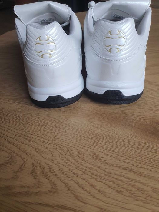 Маратонки футбол зала