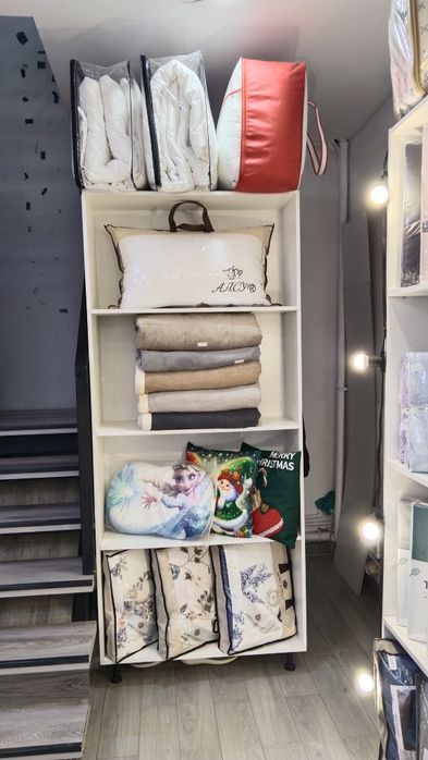 Срочно продам шкафы полки