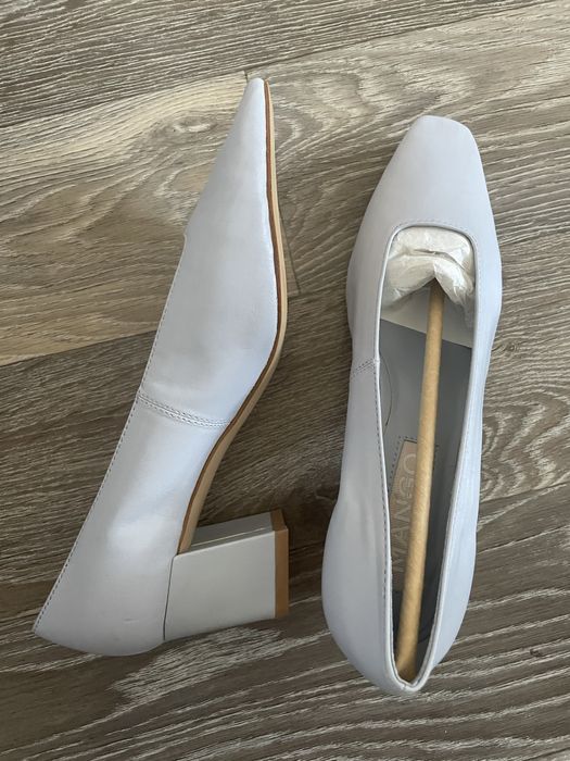 Новые кожаные туфли Mango