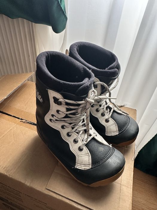 Placa snowboard 125 cm + Boti nr 35