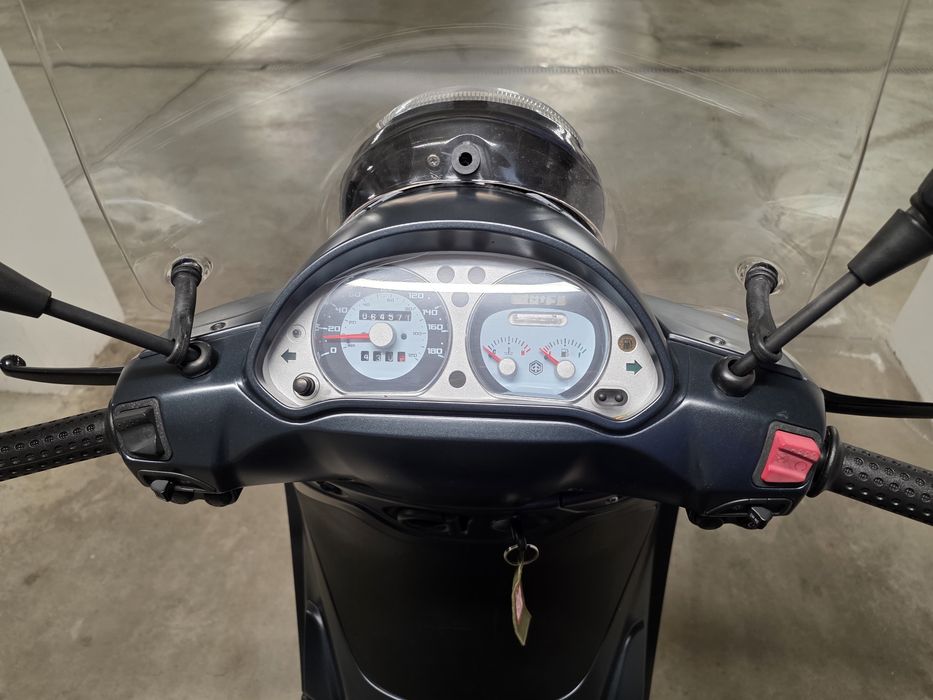 Piaggio Beverly 500cc, 2003, recondiționat, 64.500km, cauciucuri noi