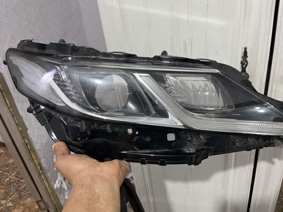 Фара на камри 70