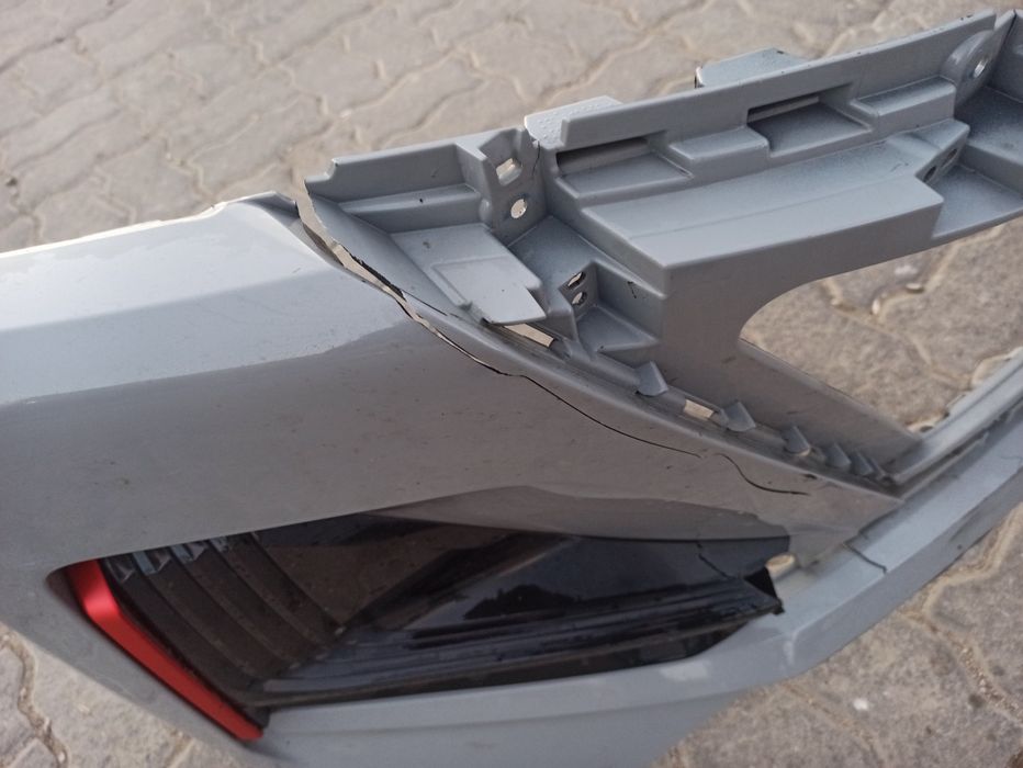 Продаётся бампер на changan  CS55 plus