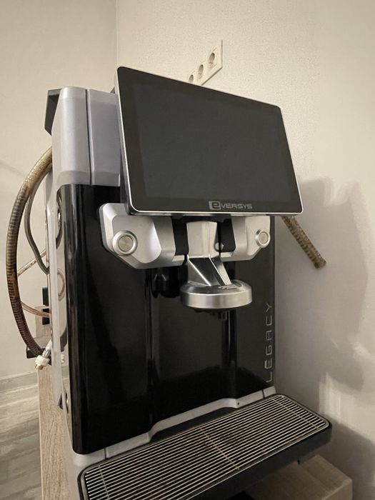 Кофемашина EVERSYS