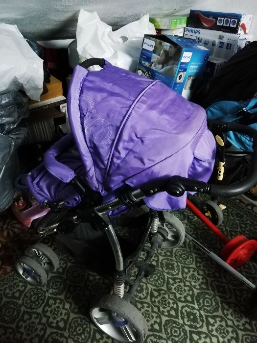 Детска количка лилава