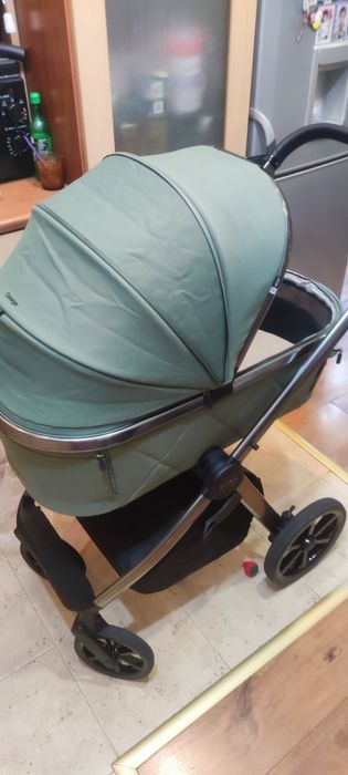 Бебешка количка CARRELLO  Omega
