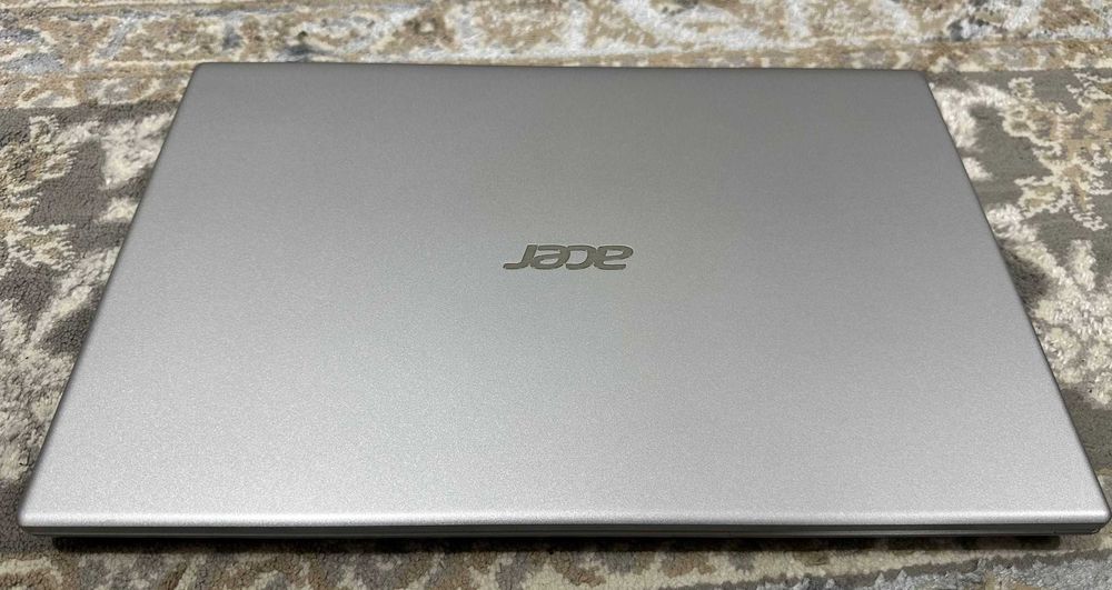 Бизнес-ноутбук ACER