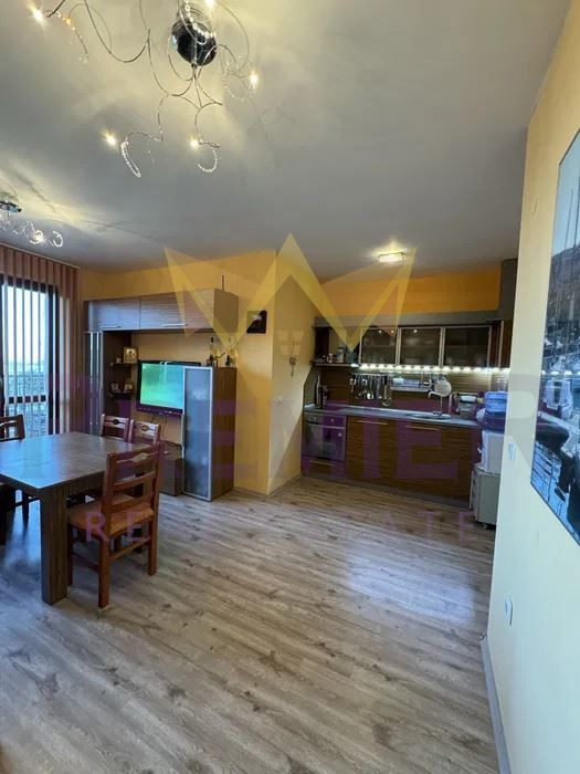 Тристаен апартамент